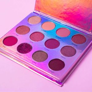 The Beauty Crop “Dawngazing Palette” - BNIB